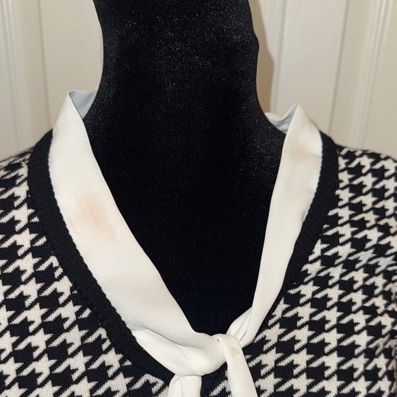 Adrianna Papell Black and White Houndstooth Blouse - Picture 2 of 16